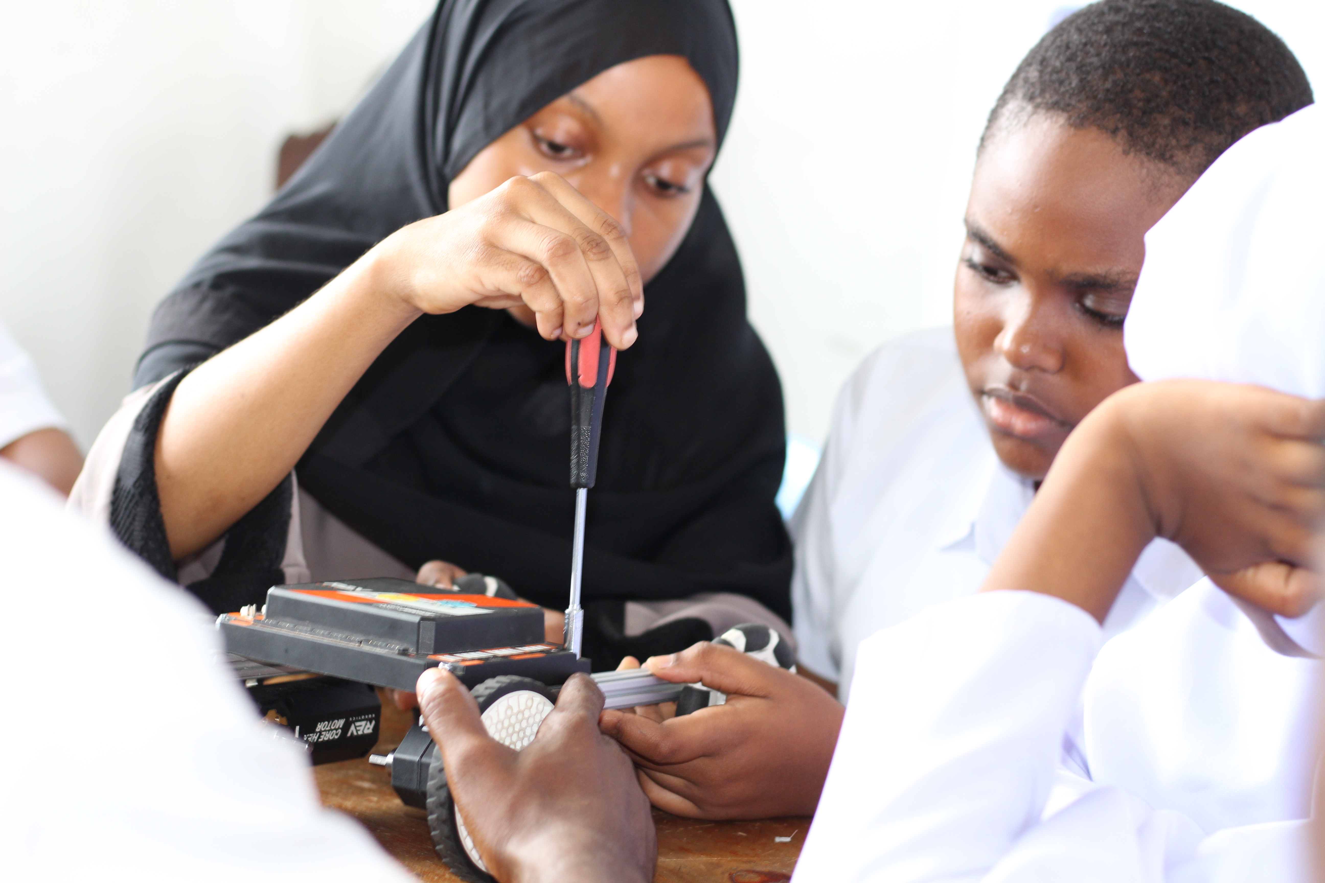 Apps and Girls Training Empowers Students in Robotics & AI